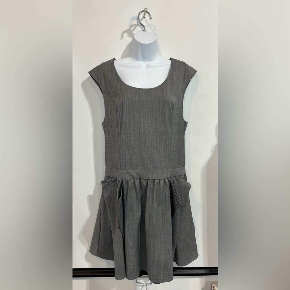 Geren Ford Women’s Grey Open Pleat Dress With Pockets‎ Size Medium New With Tags